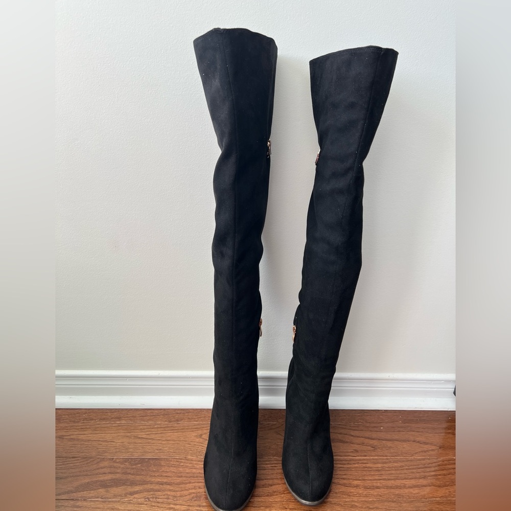 Over the knee boots in black suede - Picture 7 of 9